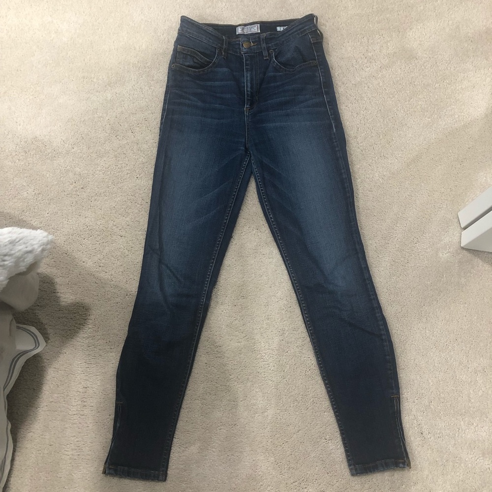GUESS high rise jeans